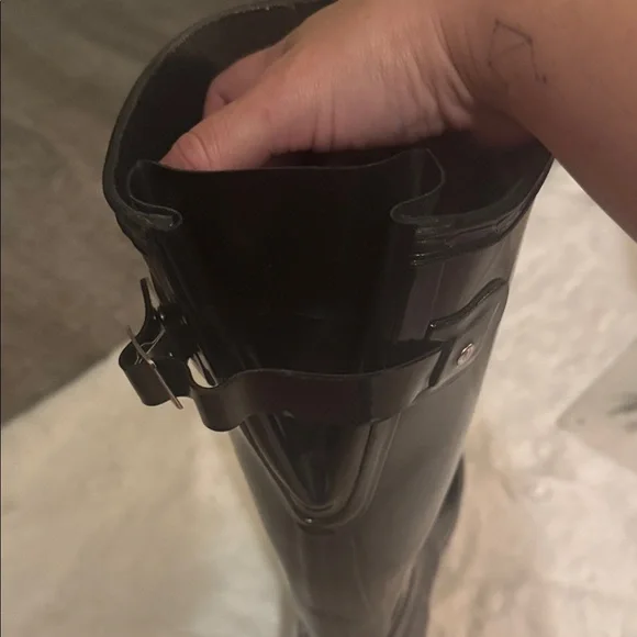 Hunter Black Rain Boots (Rare Wide Calf) - Picture 5 of 5